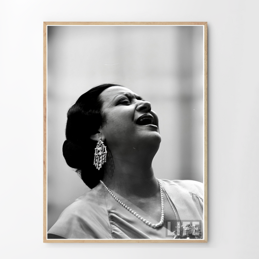 Oum Kalthoum Framed-poster